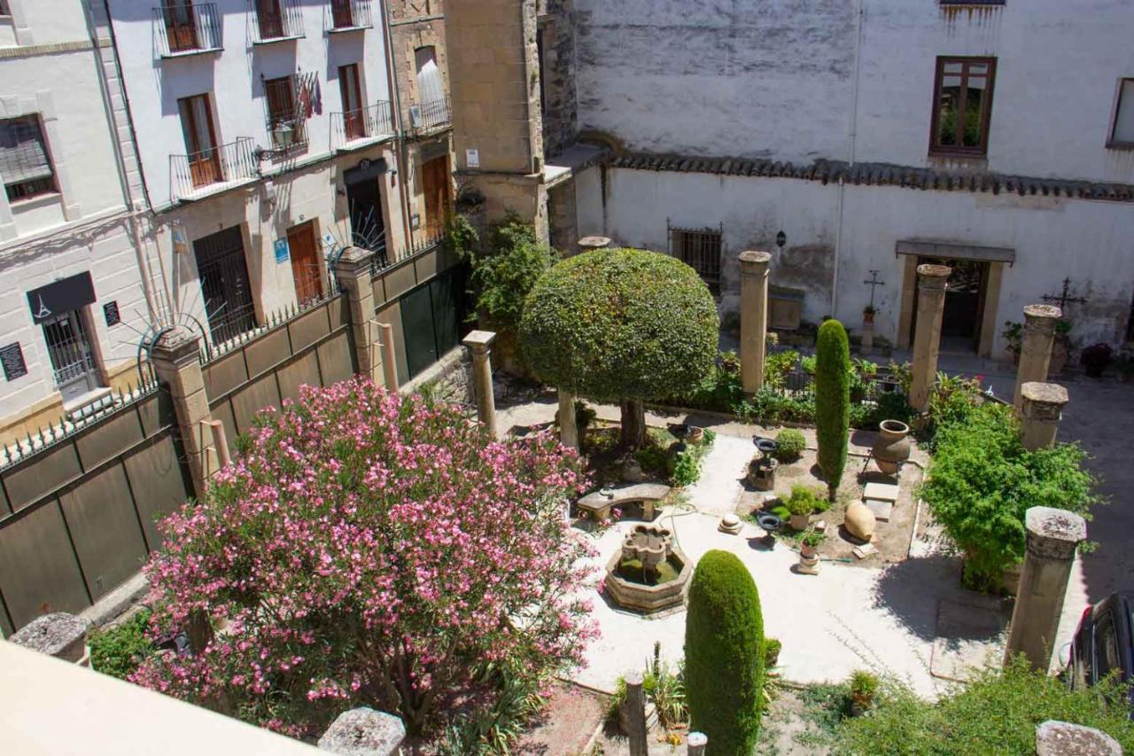 Apartamentos Palacio de Vela de los Cobos Úbeda Exterior foto